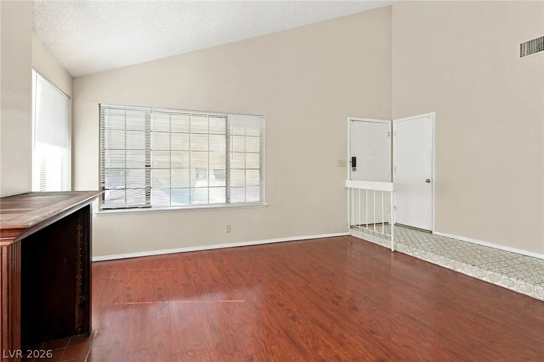4830 Mountain Valley Road — photo 5