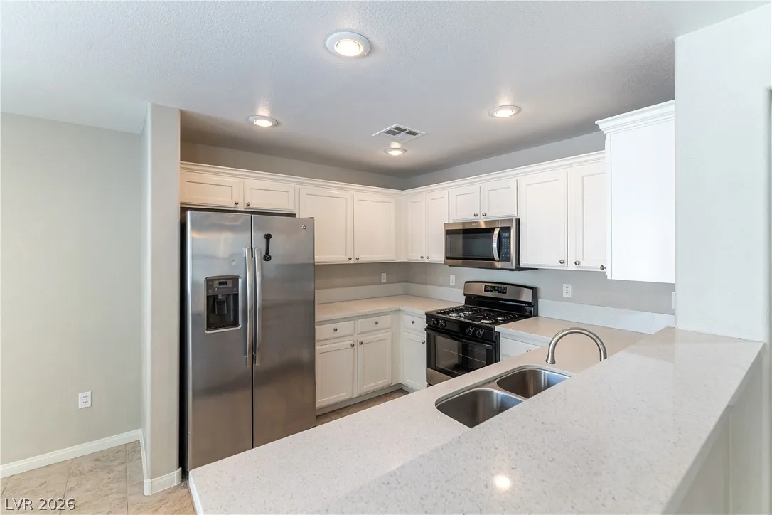 9172 Giardino Villa Street — photo 3