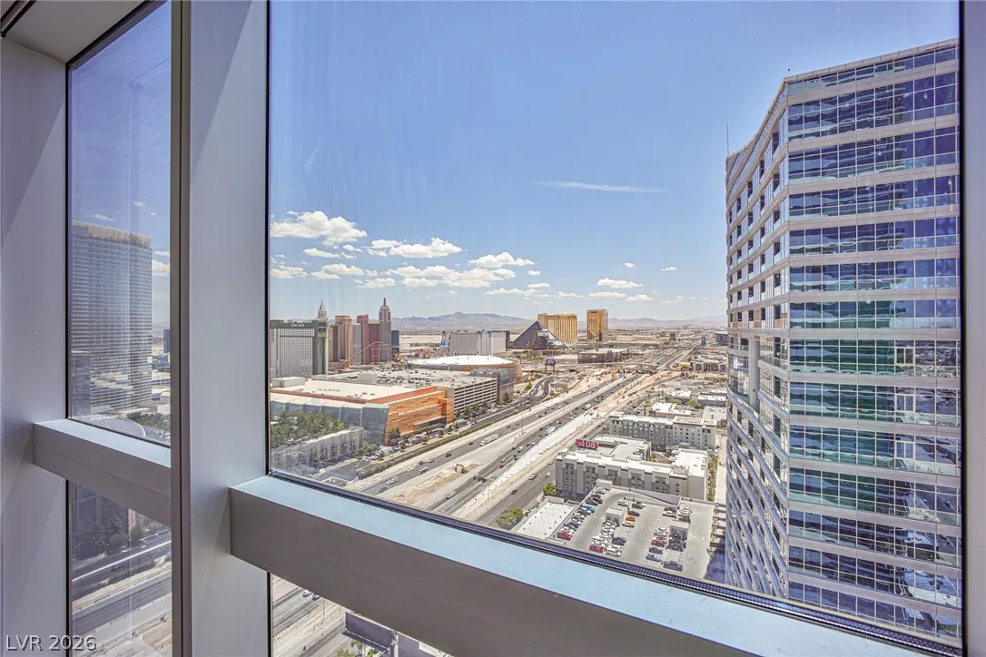 4471 Dean Martin Drive 3005 — photo 1