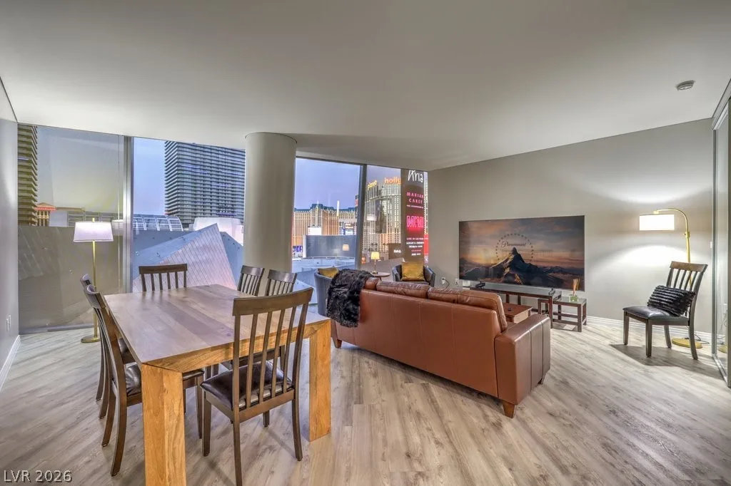 3726 Las Vegas Boulevard 701 — photo 2