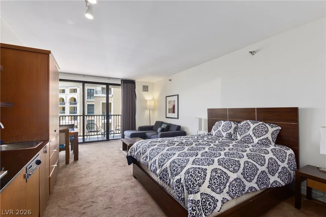 29 MONTELAGO Boulevard 341 — photo 2
