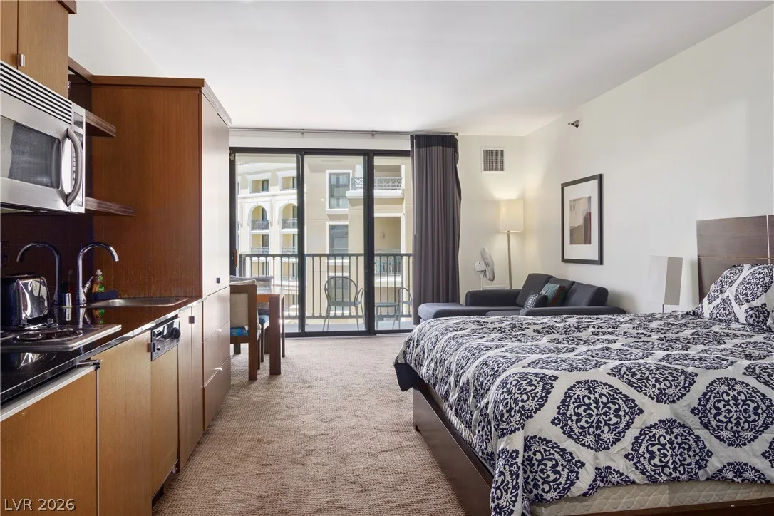 29 MONTELAGO Boulevard 341 — photo 3