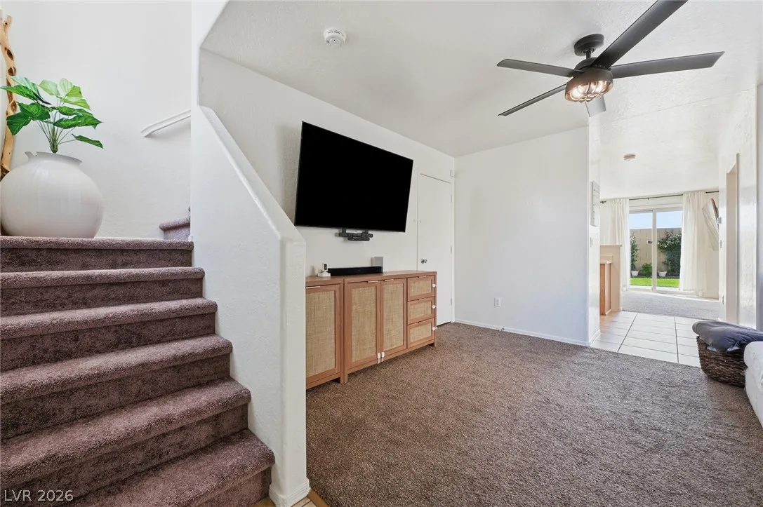 5339 Aurora Beam Avenue — photo 4
