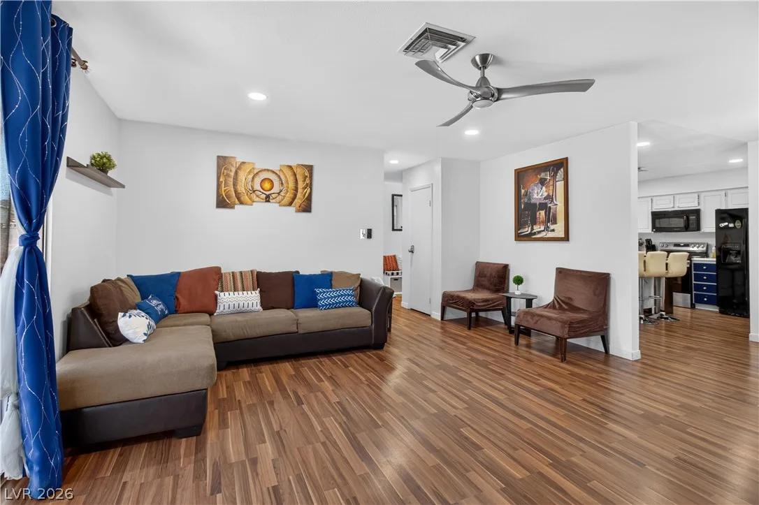4014 Avonwood Avenue — photo 1