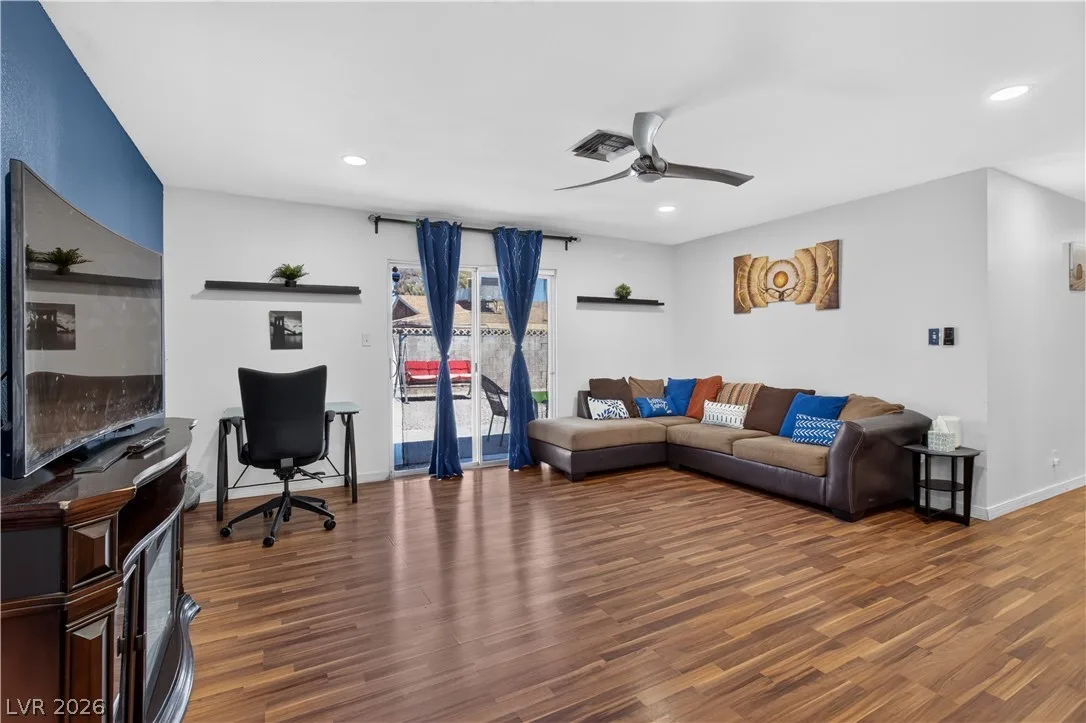 4014 Avonwood Avenue — photo 2