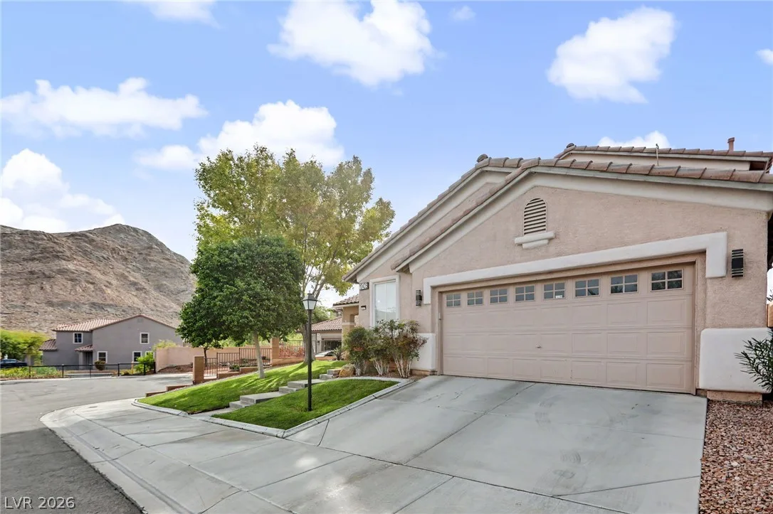 10405 Chimney Flat Court — photo 3