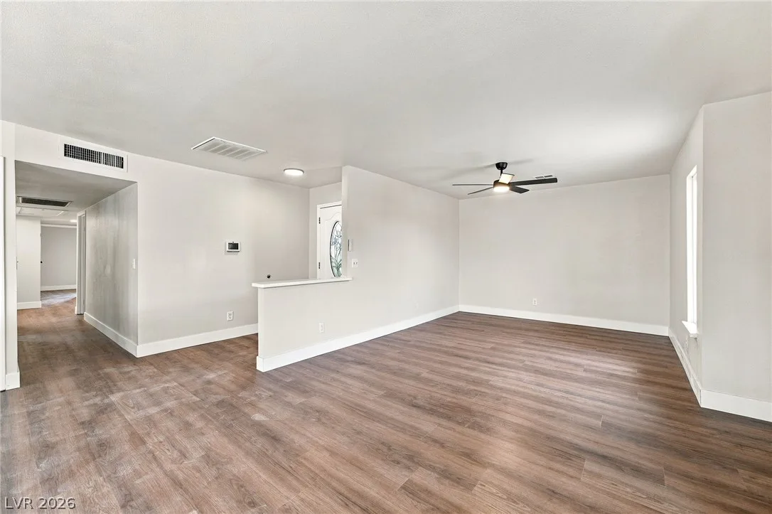 5444 Northridge Lane — photo 4