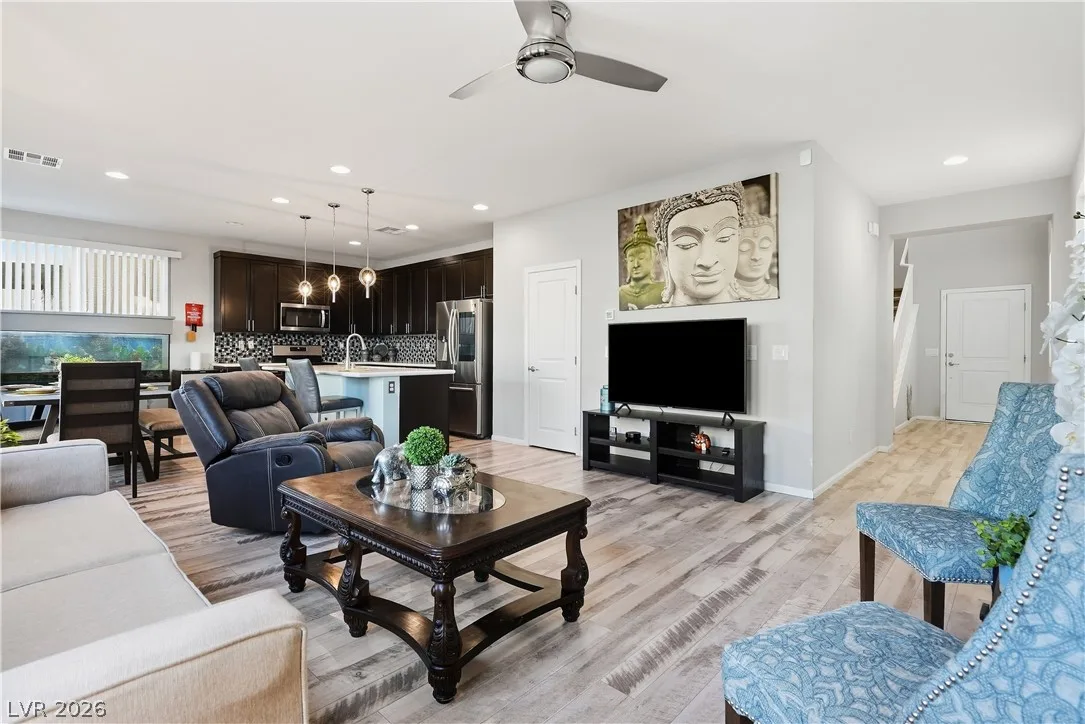 5624 Salt Rock Street — photo 4