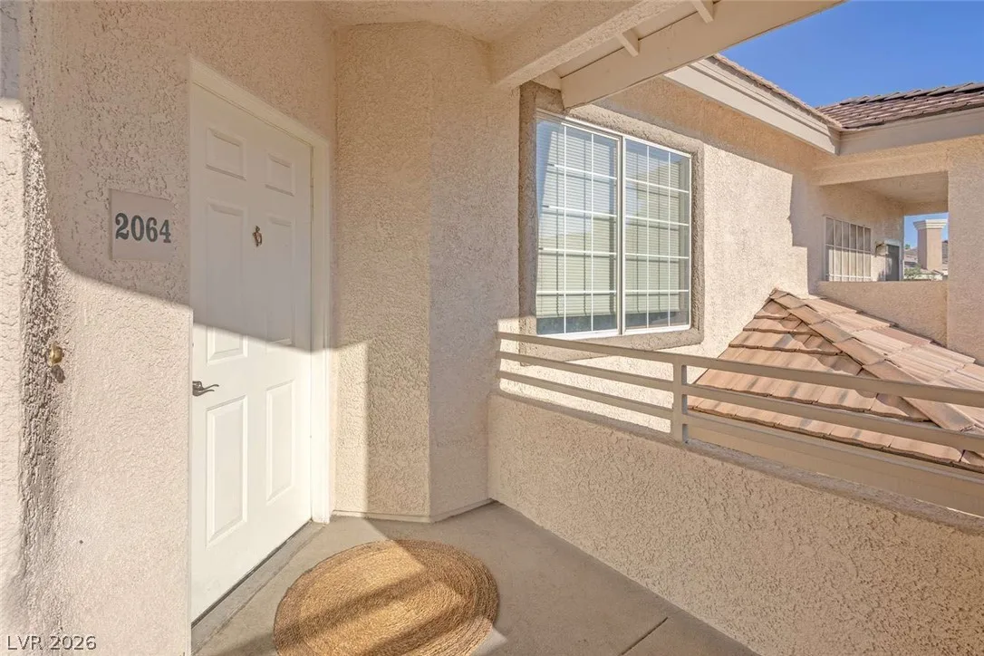 9901 Trailwood Drive 2064 — photo 3