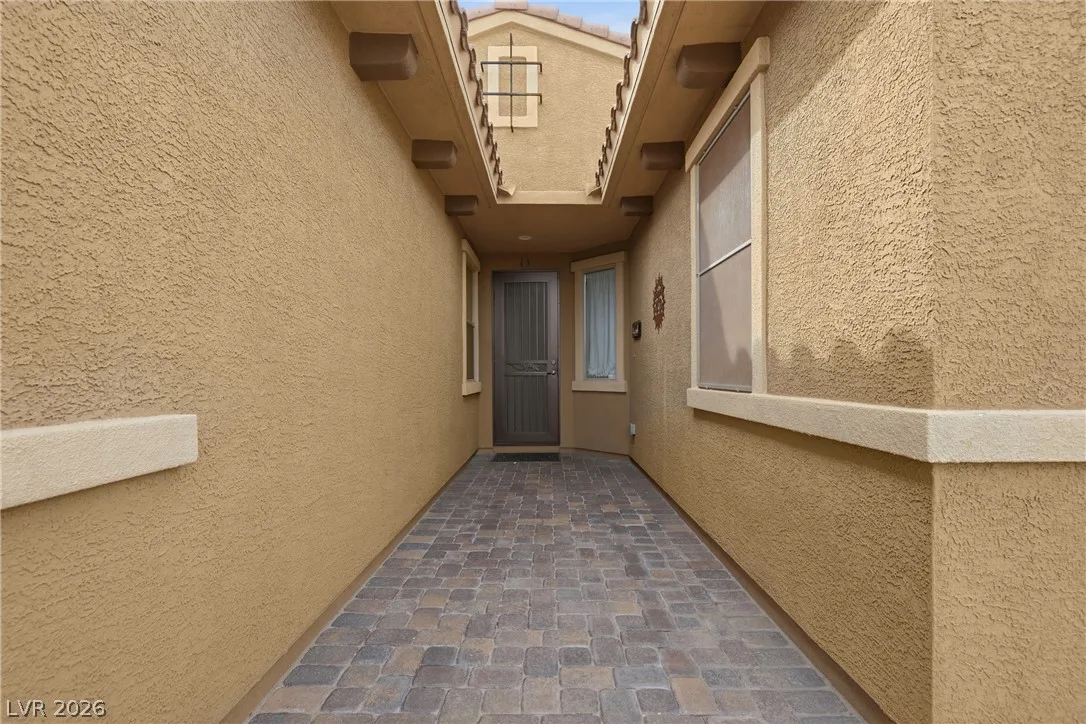 1035 Via Nandina Place — photo 4