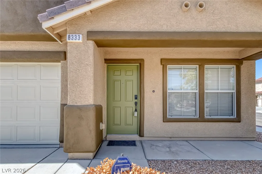 8333 Blazing Sky Court — photo 4