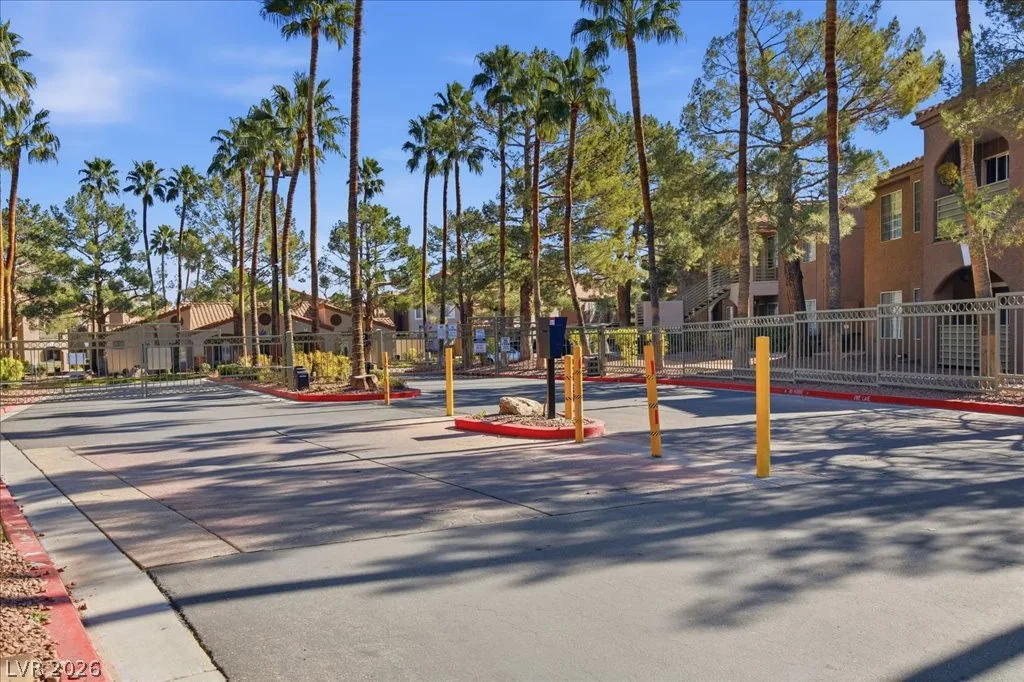 2110 Sealion Drive 201 — photo 2