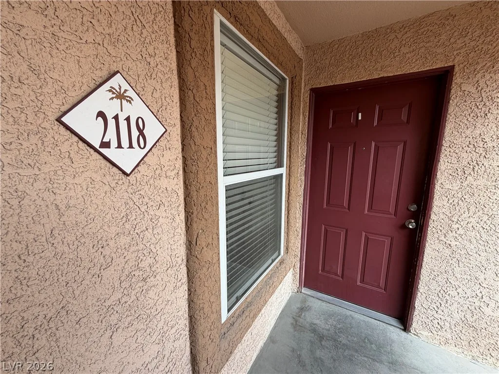 1150 North BUFFALO Drive 2118 — photo 2