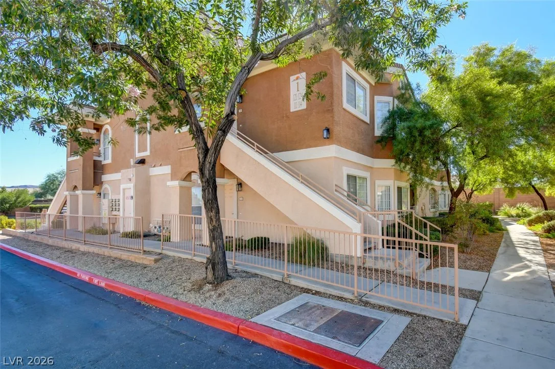 830 Carnegie Street 1511 — photo 1