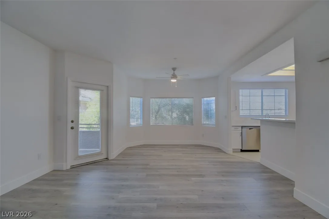 830 Carnegie Street 1511 — photo 3