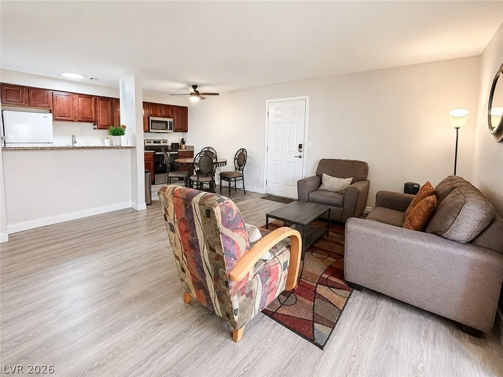 5026 River Glen Drive 162 — photo 2