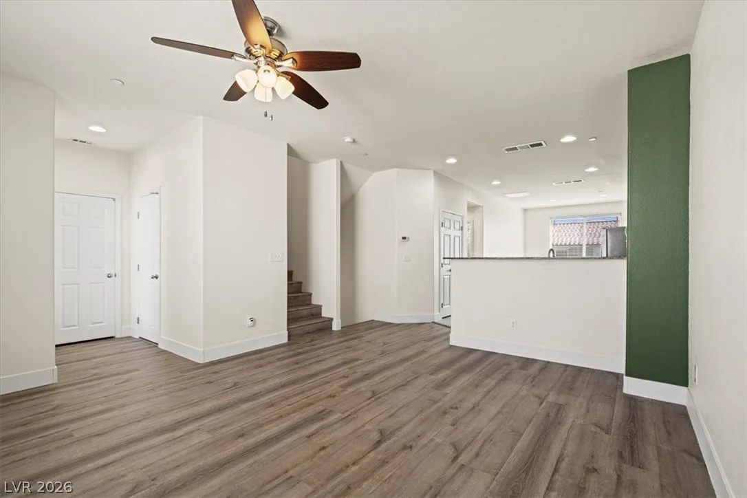 4563 Townwall Street — photo 3
