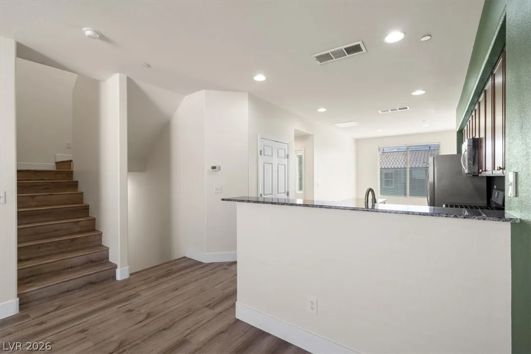 4563 Townwall Street — photo 5