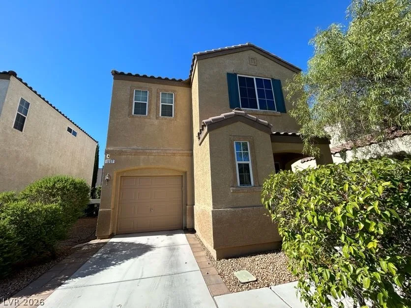 1237 Sun Village Avenue — photo 1