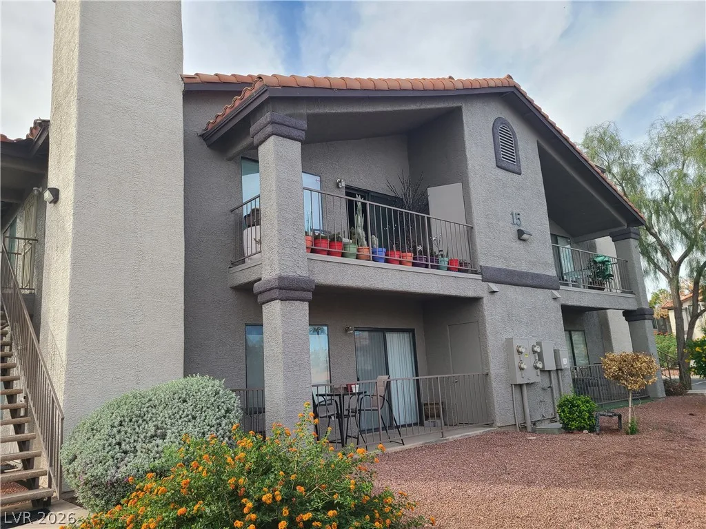 1575 East Warm Springs Road 1523 — photo 1