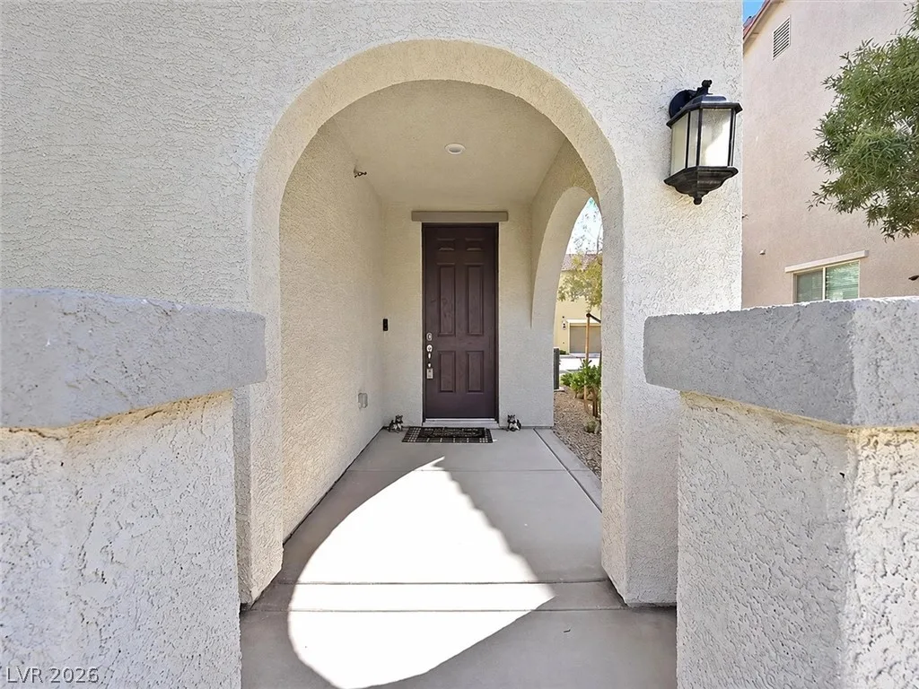 788 Grand Country Avenue — photo 2