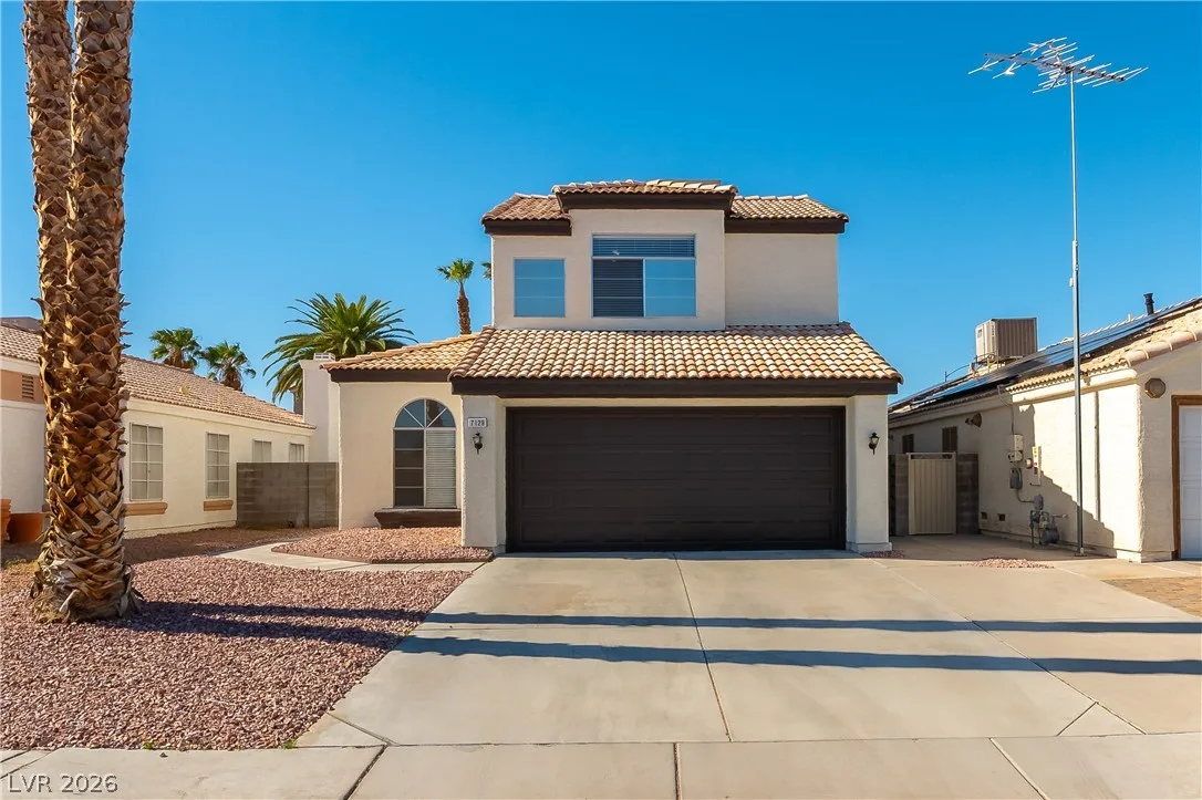 7129 Paradise Bay Drive — photo 1