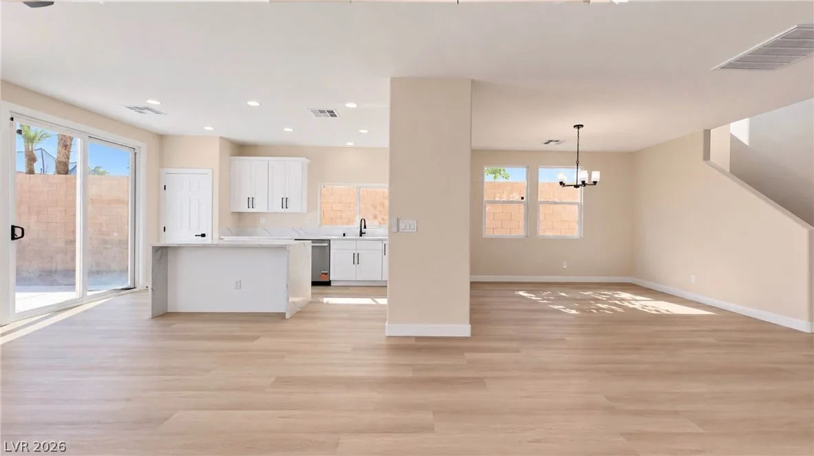 7480 Easingwold Drive — photo 5