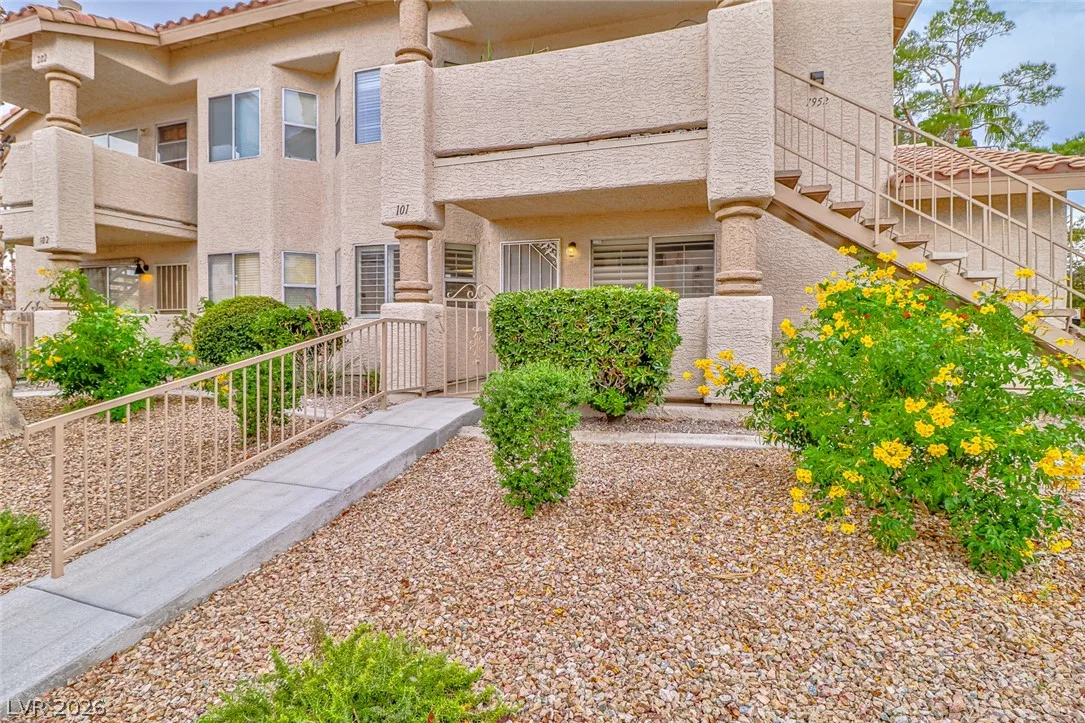 7952 Calico Vista Boulevard 101 — photo 2