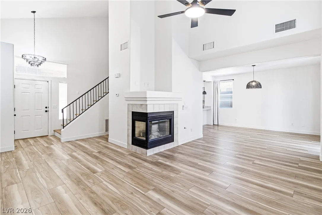2760 Saigon Drive — photo 2