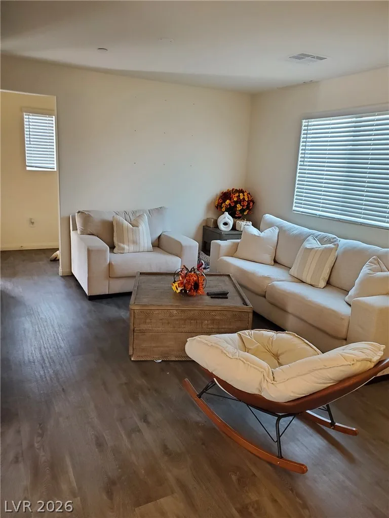 6912 Diamond Blue Street — photo 2