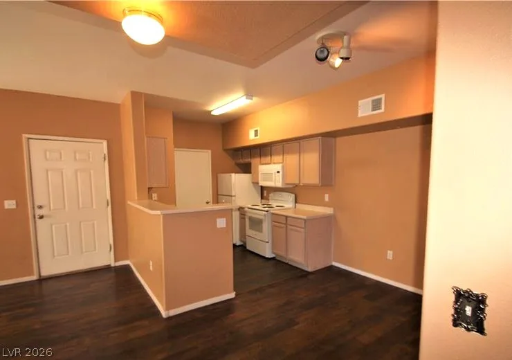 2615 West Gary Avenue 2055 — photo 4