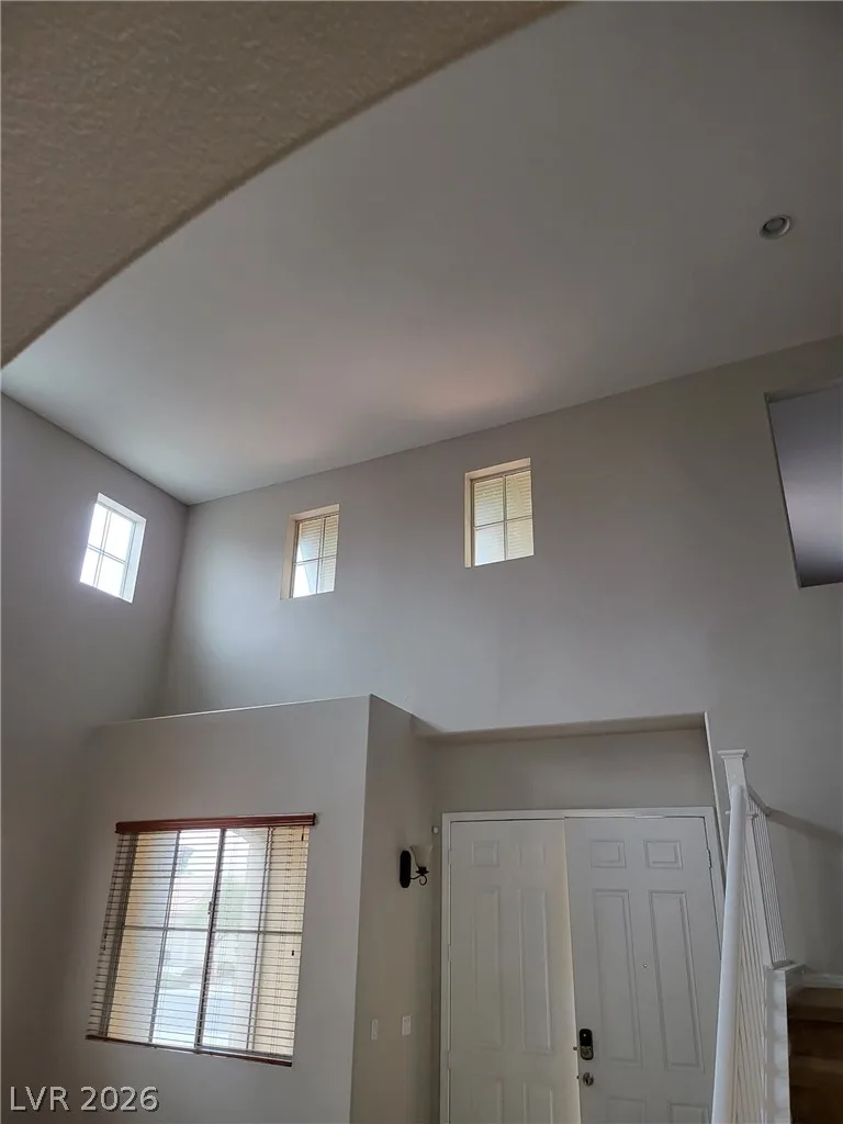 6616 Black Oaks Street — photo 2