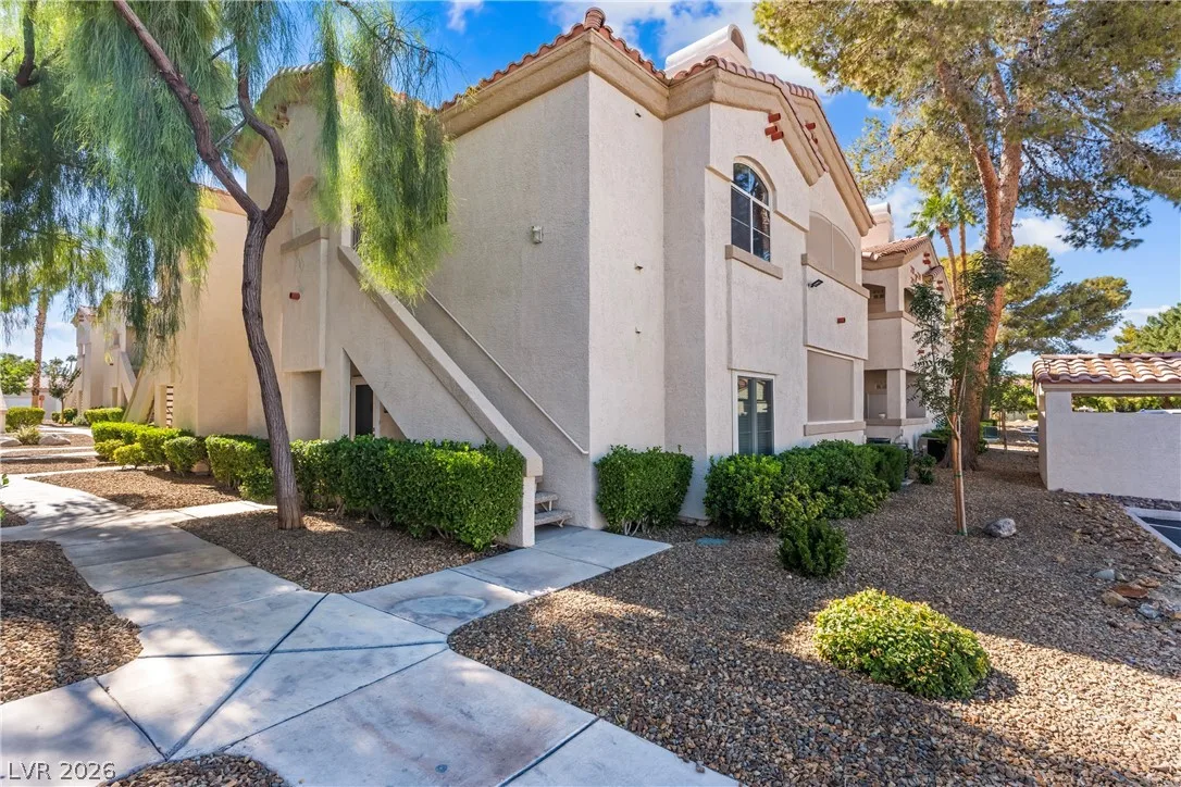 6480 Annie Oakley Drive 721 — photo 2