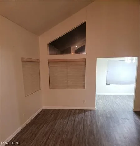 2720 Knightsbridge Road — photo 3