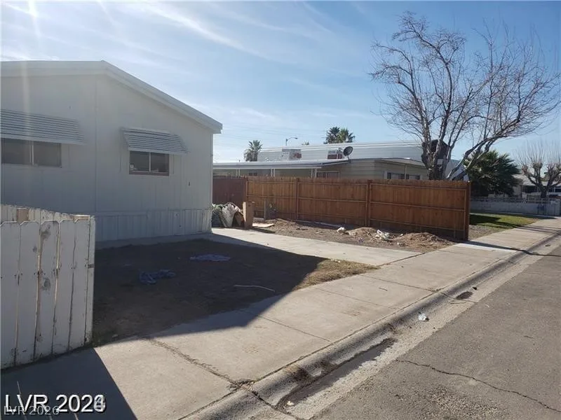 5545 Everglade Street — photo 2