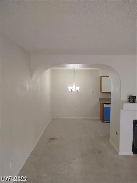 1608 North Torrey Pines Drive 103 — photo 4