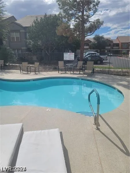 555 East Silverado Ranch Boulevard 1123 — photo 2
