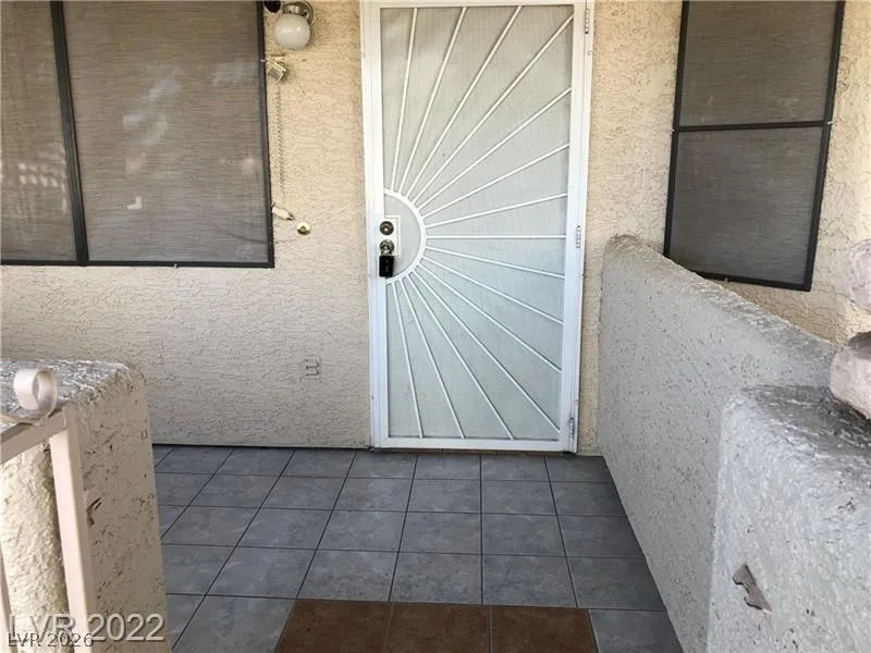 1105 SULPHUR SPRINGS Lane 102 — photo 3