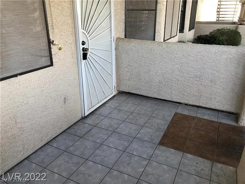 1105 SULPHUR SPRINGS Lane 102 — photo 4