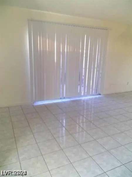 3435 Villa Knolls South Drive — photo 3
