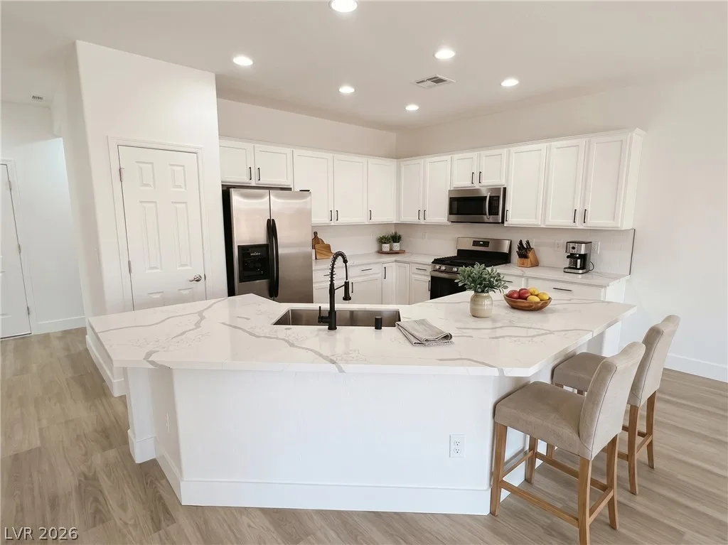 7532 Homing Pigeon Street — photo 3