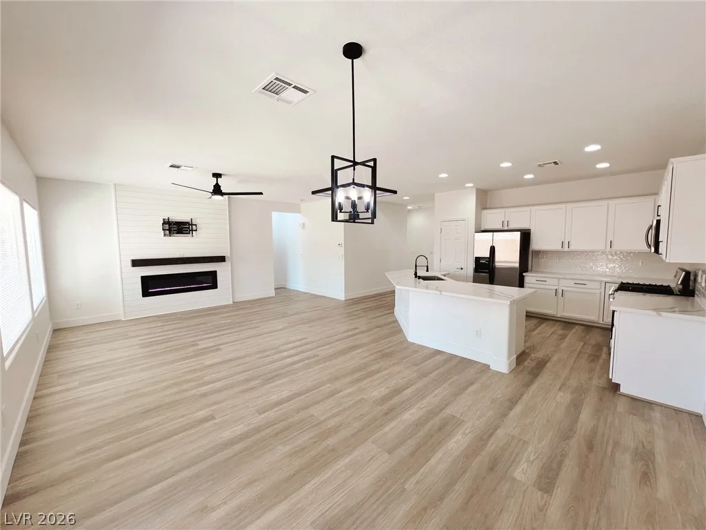 7532 Homing Pigeon Street — photo 5