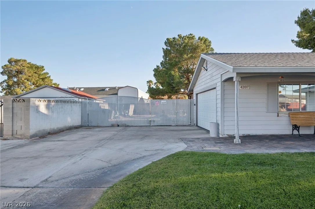 4207 Rustic Court — photo 5