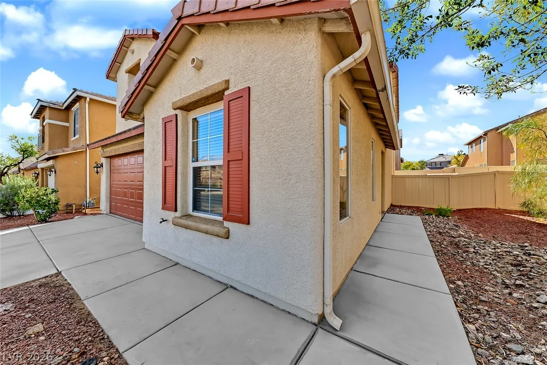 2605 Wild Ambrosia Avenue — photo 2