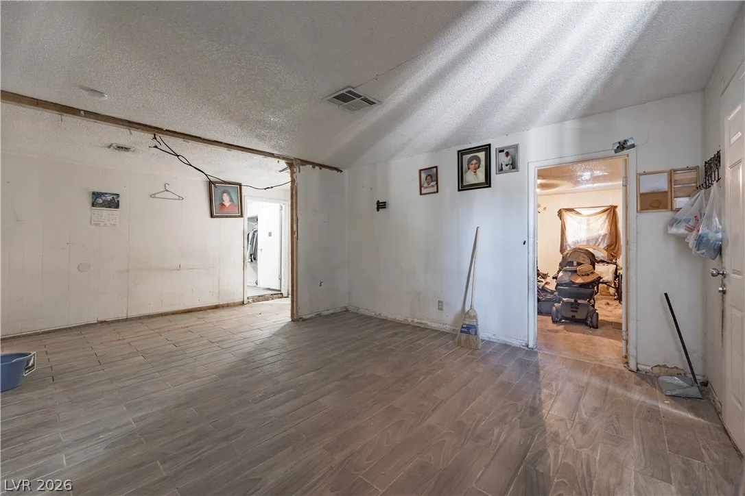 2529 Magnet Street — photo 2