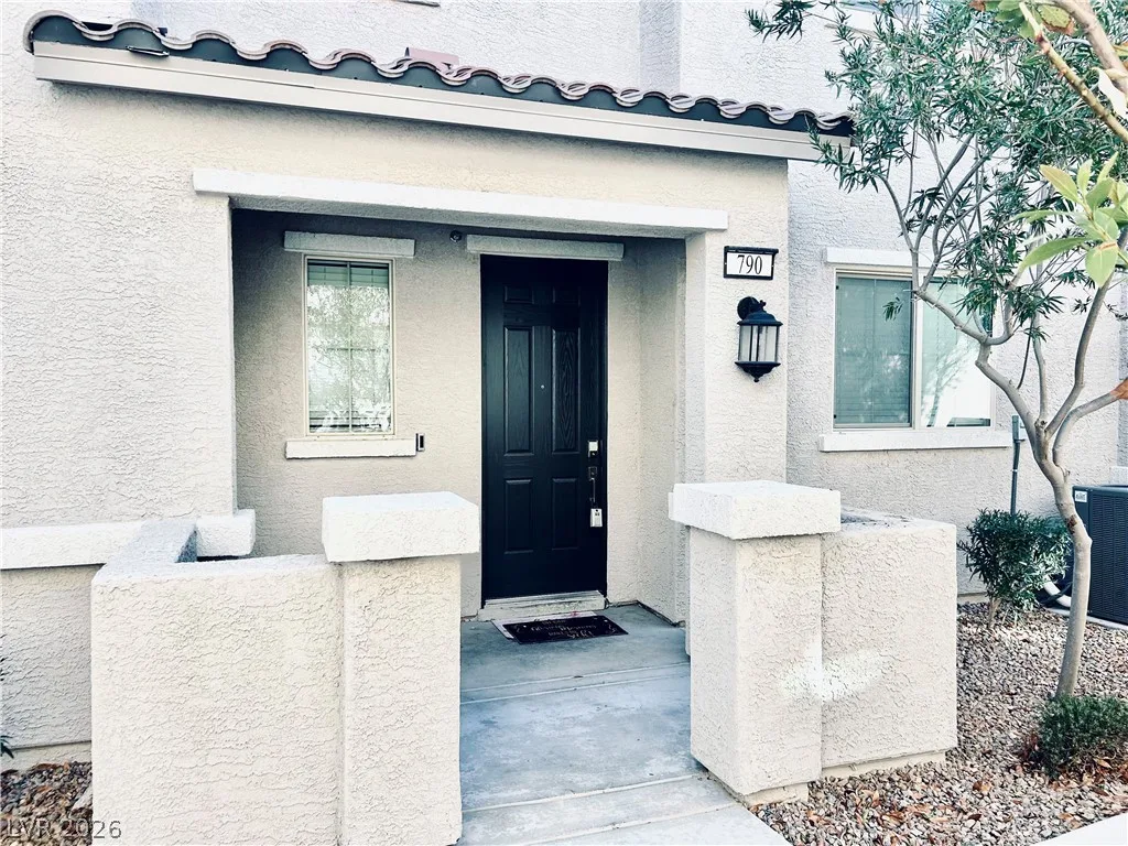 790 Spring Estates Avenue — photo 2
