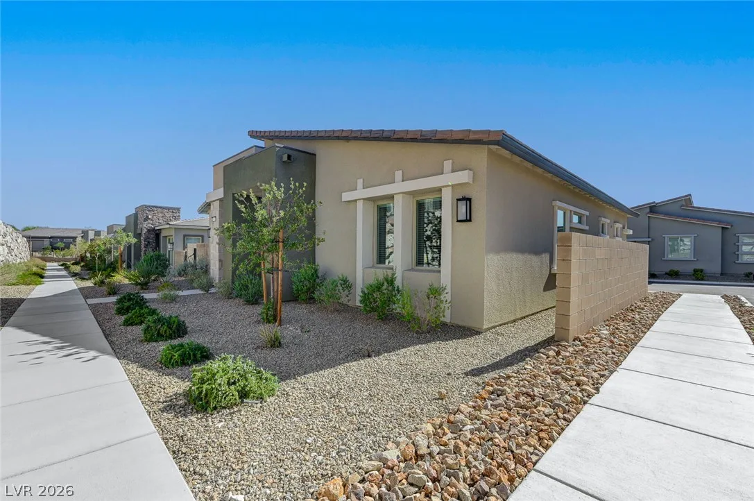 913 Allister Fields Lane — photo 3