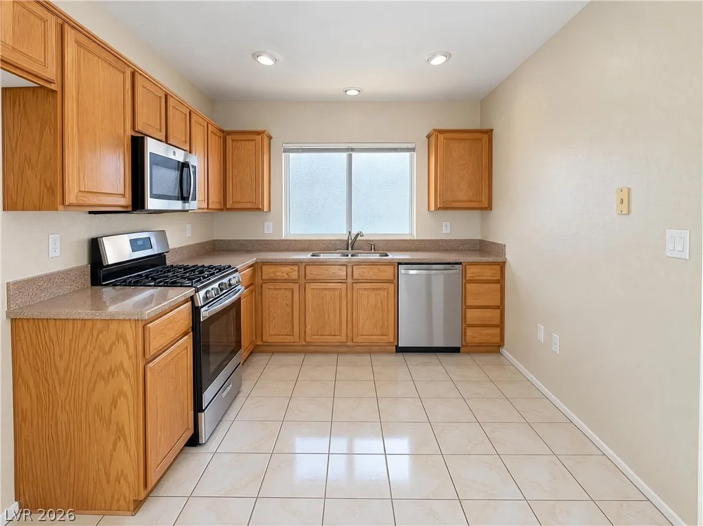2517 Palmridge Drive — photo 2