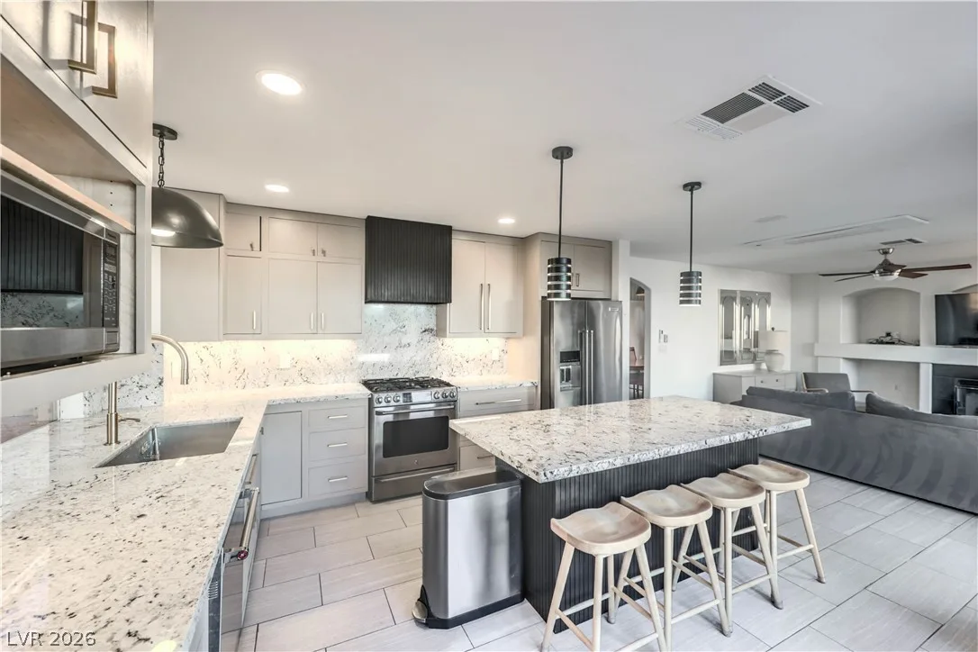 1729 Mexican Poppy Street — photo 5