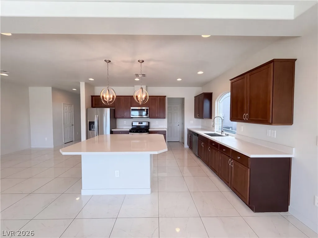 10112 Herons Rise Street — photo 2